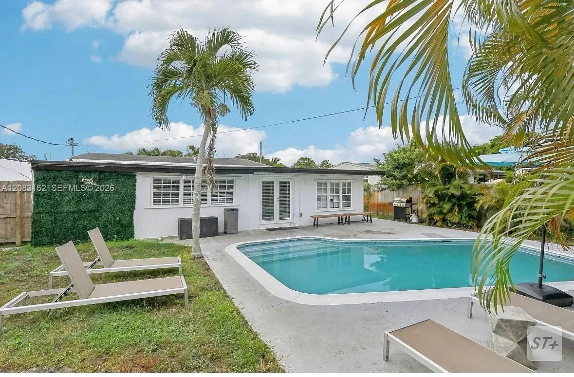 6445 SW 22nd St, Miramar, FL 33023