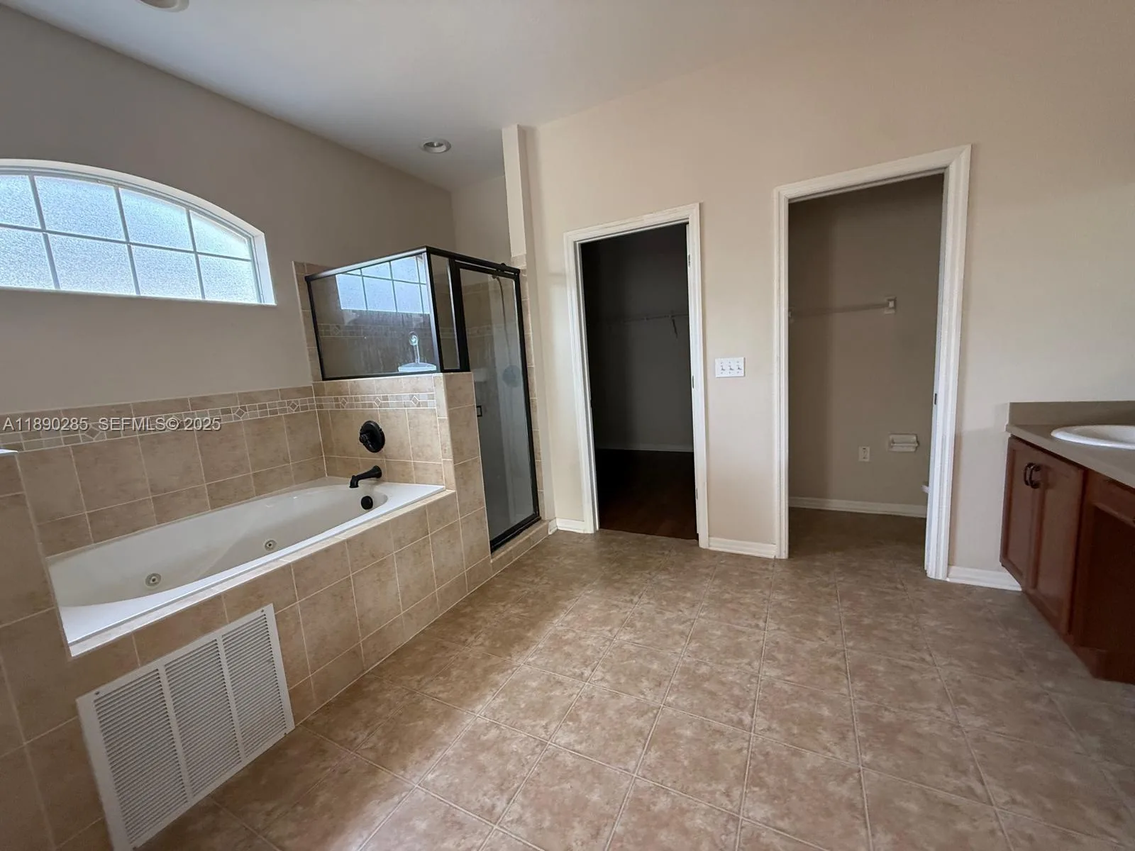 2974 Blackwater Oaks Dr, Lakeland, FL 33860 photo 4