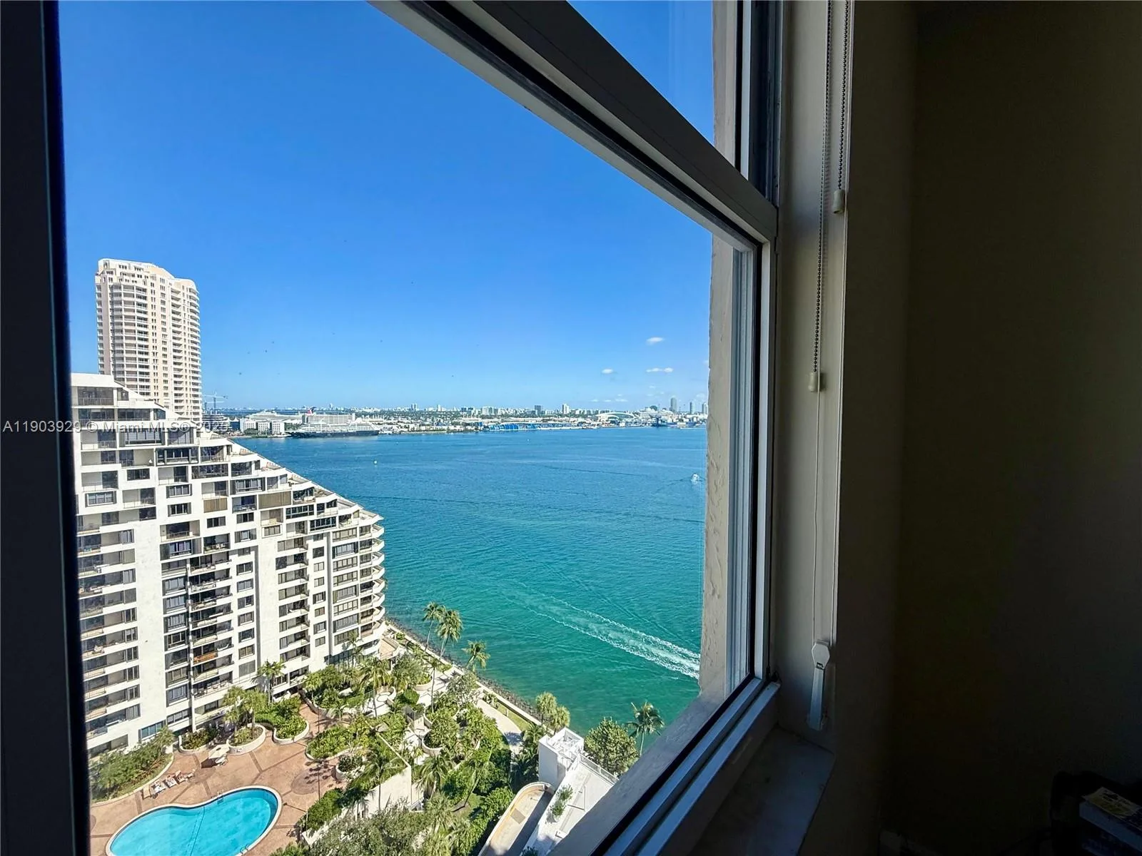 770 Claughton Island Dr # PH-21, Miami, FL 33131 photo 5