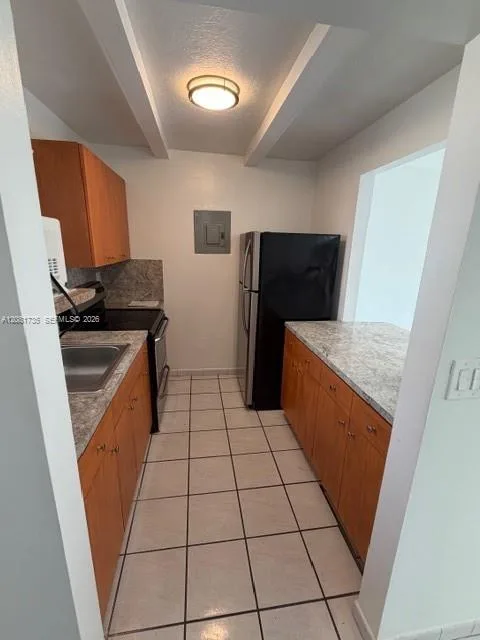 390 NW 86th Ct # 806, Miami, FL 33126