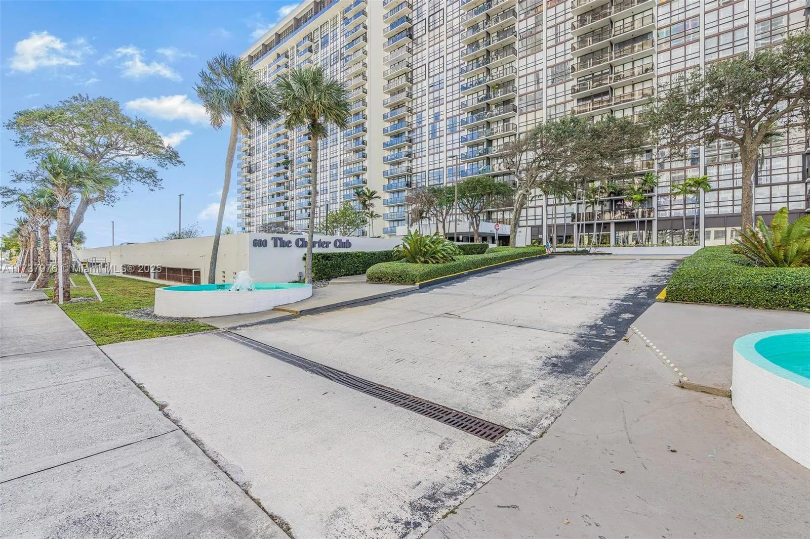 600 NE 36th St # 414, Miami, FL 33137