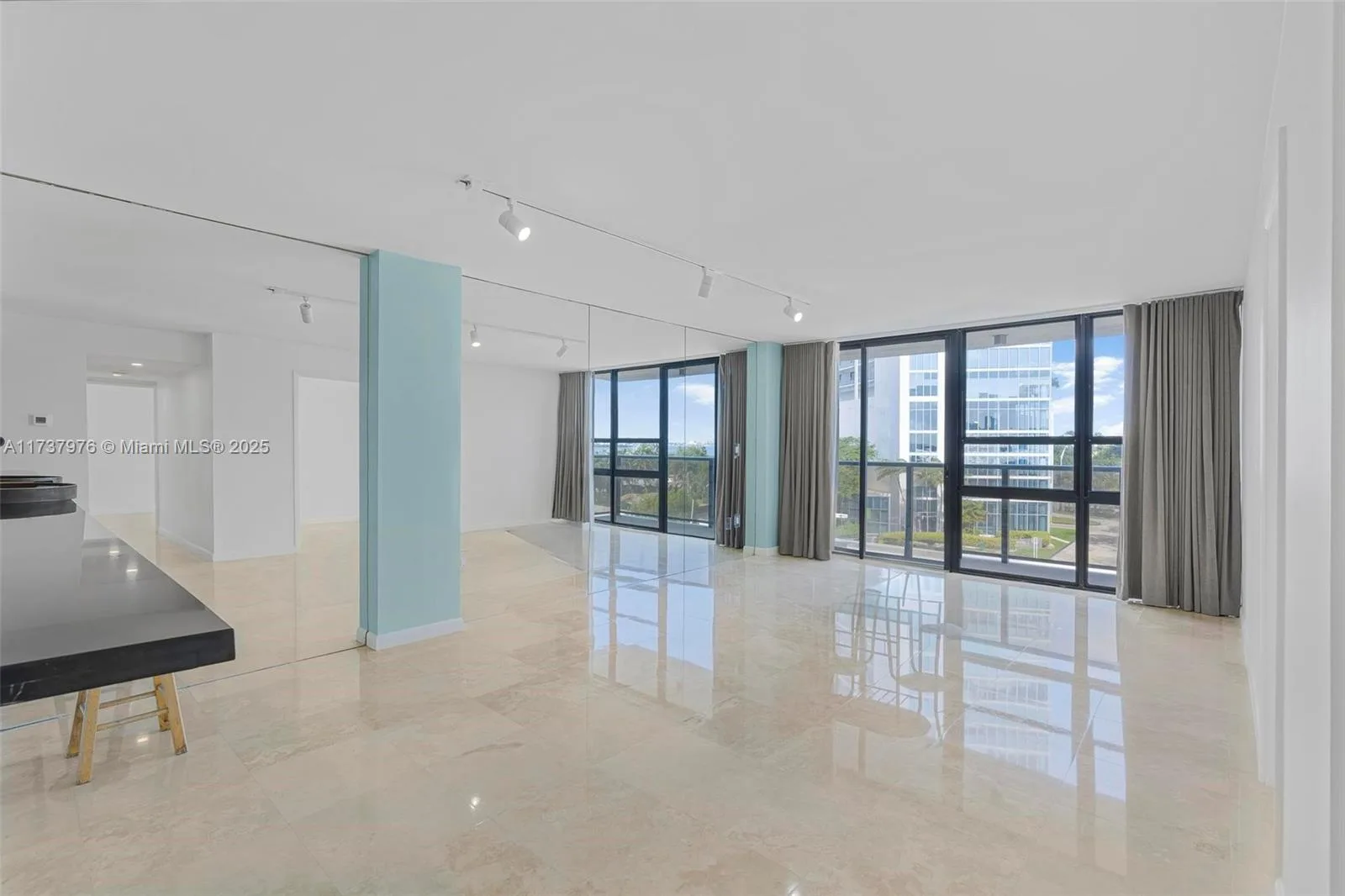 600 NE 36th St # 414, Miami, FL 33137 photo 5