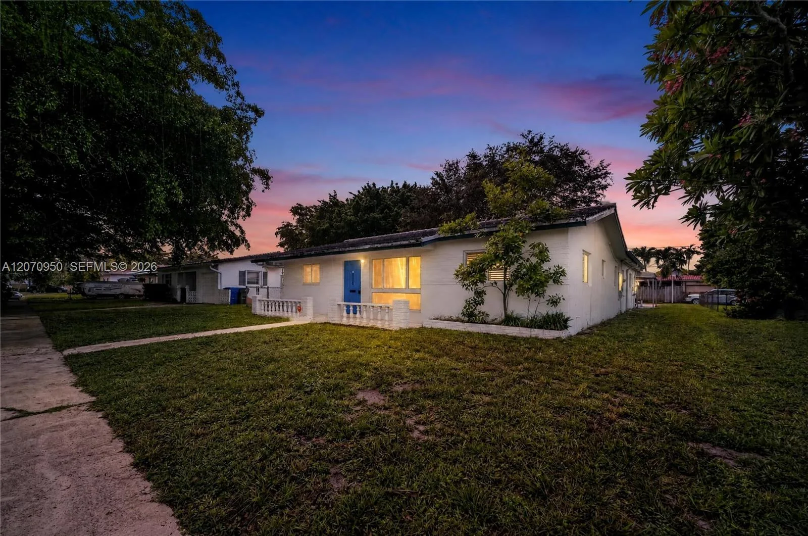 4300 Harrison St, Hollywood, FL 33021 — zdjęcie 2