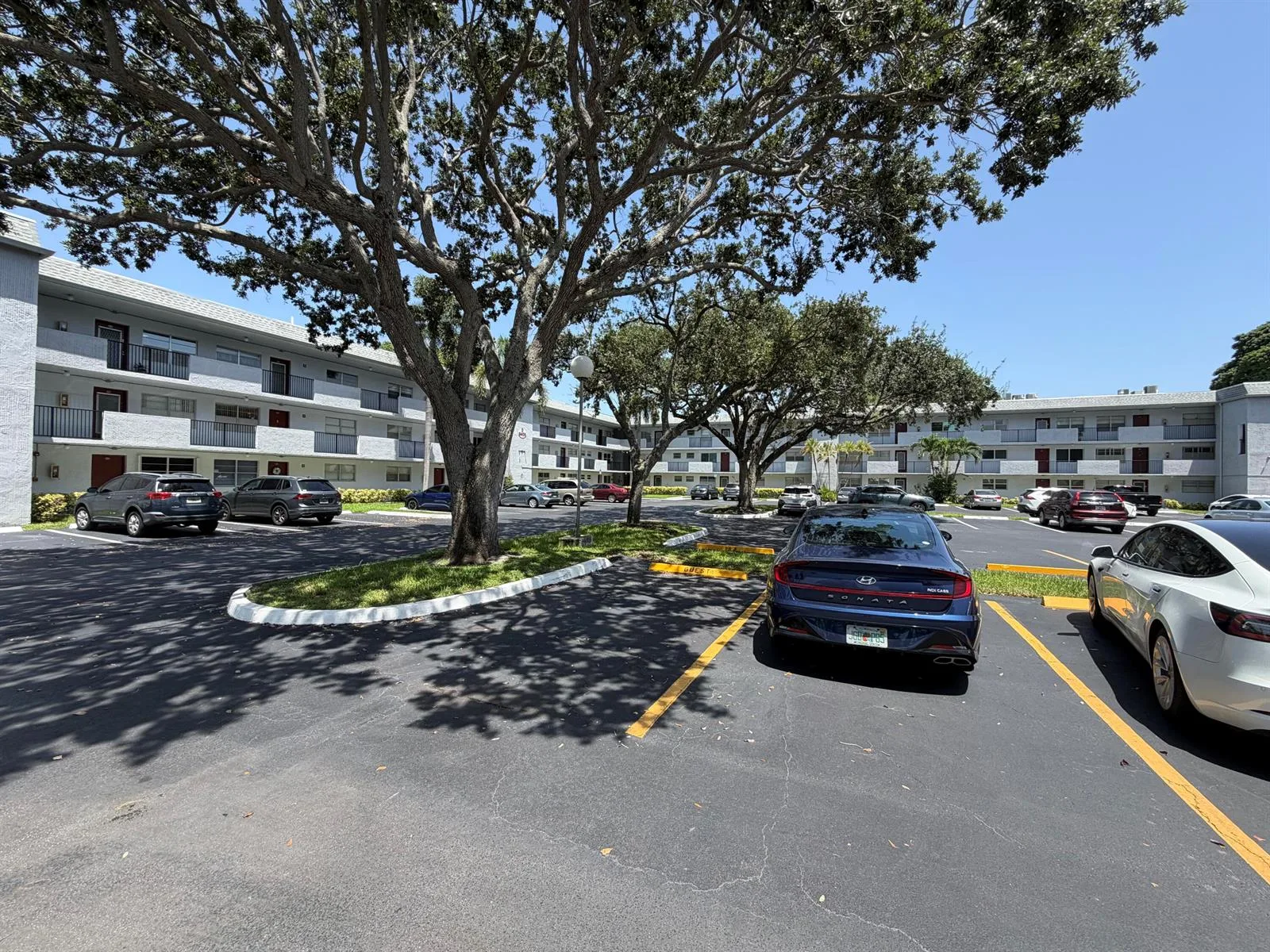 8405 NW 61st Street # D305, Tamarac, FL 33321