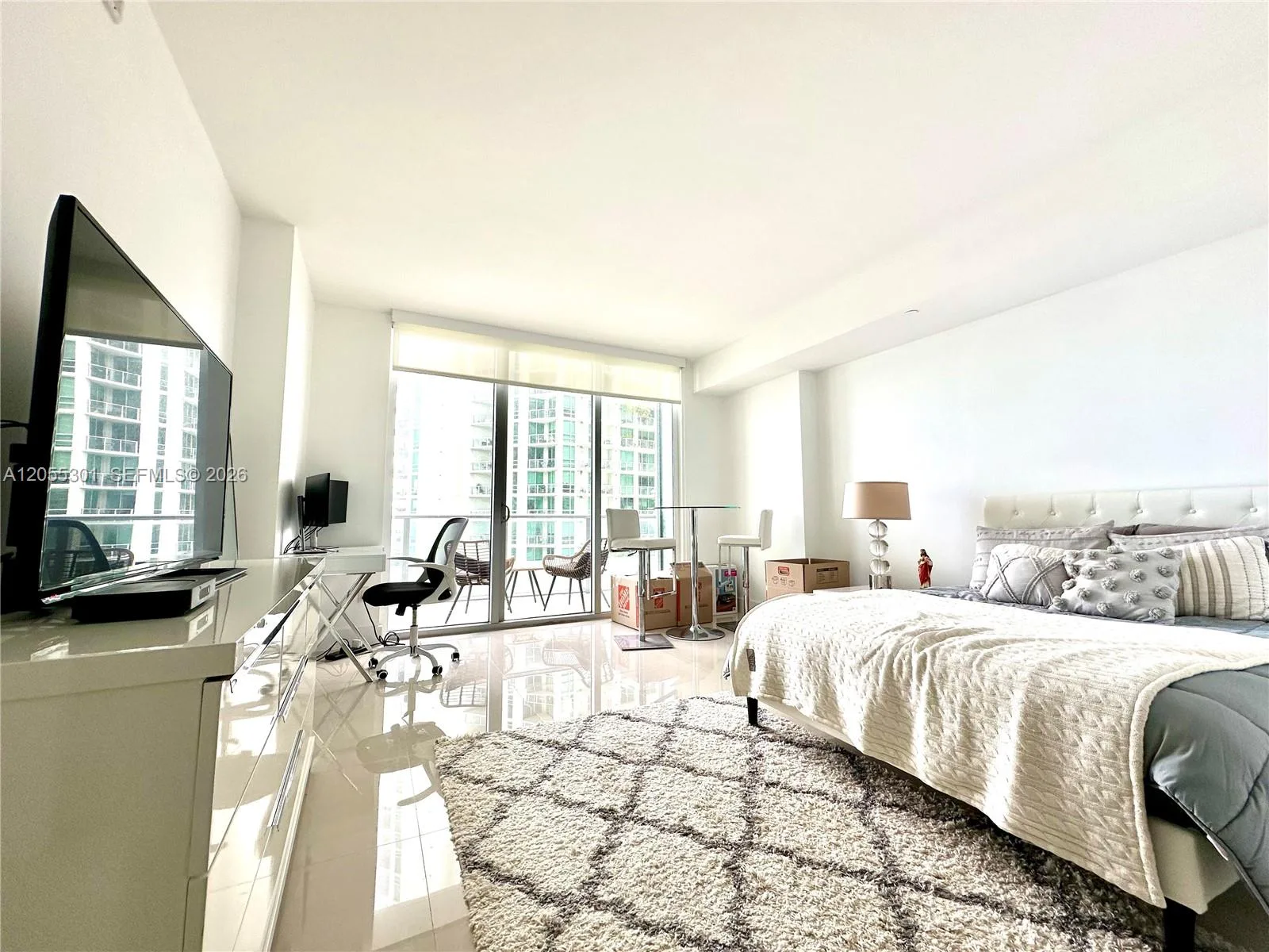 1300 Brickell Bay Dr # 1205, Miami, FL 33131