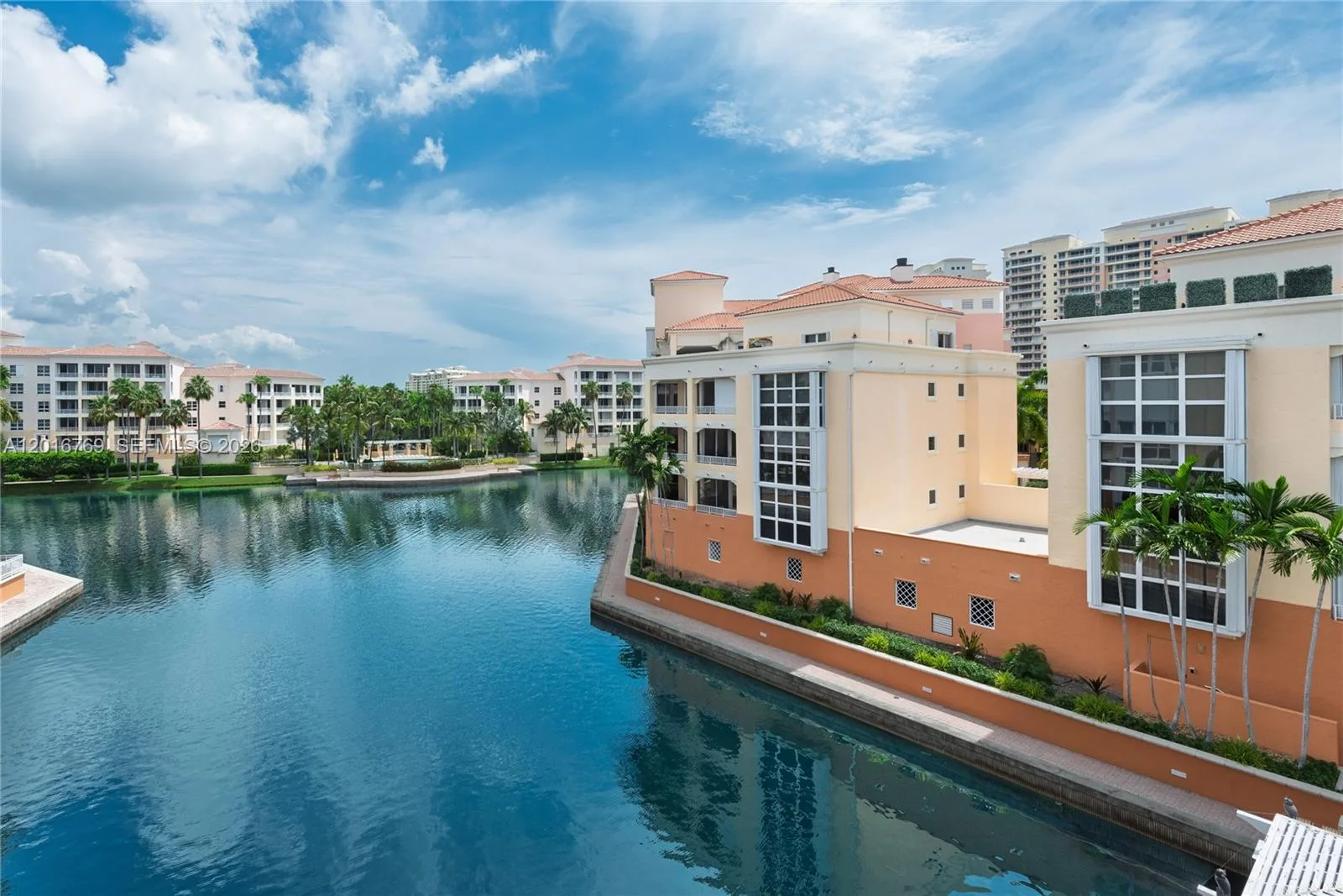 737 Crandon Blvd # 402, Key Biscayne, FL 33149