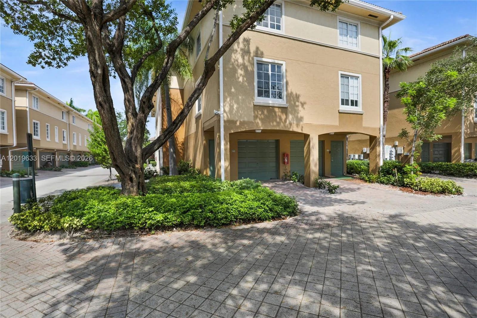 2941 NE 185th St # 1305, Aventura, FL 33180