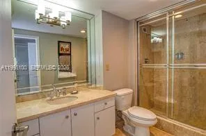 1800 NE 114th St # 401, Miami, FL 33181 photo 4