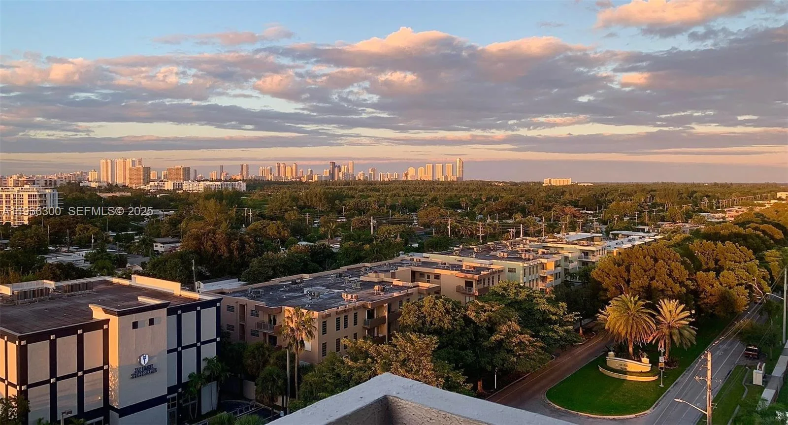 13499 Biscayne Blvd # 1013, North Miami, FL 33181 photo 2