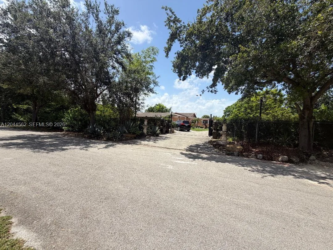 20791 SW 240th St, Homestead, FL 33031 photo 9