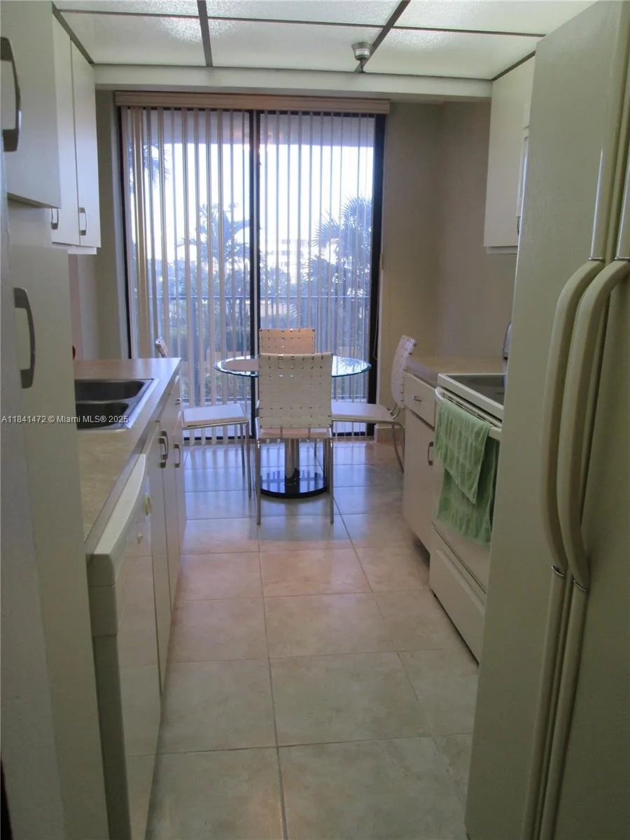 290 174th St # 408, Sunny Isles Beach, FL 33160 photo 10