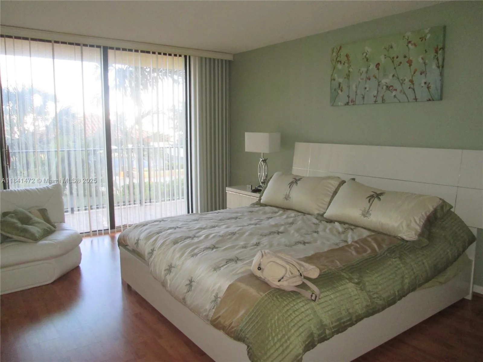 290 174th St # 408, Sunny Isles Beach, FL 33160 photo 11