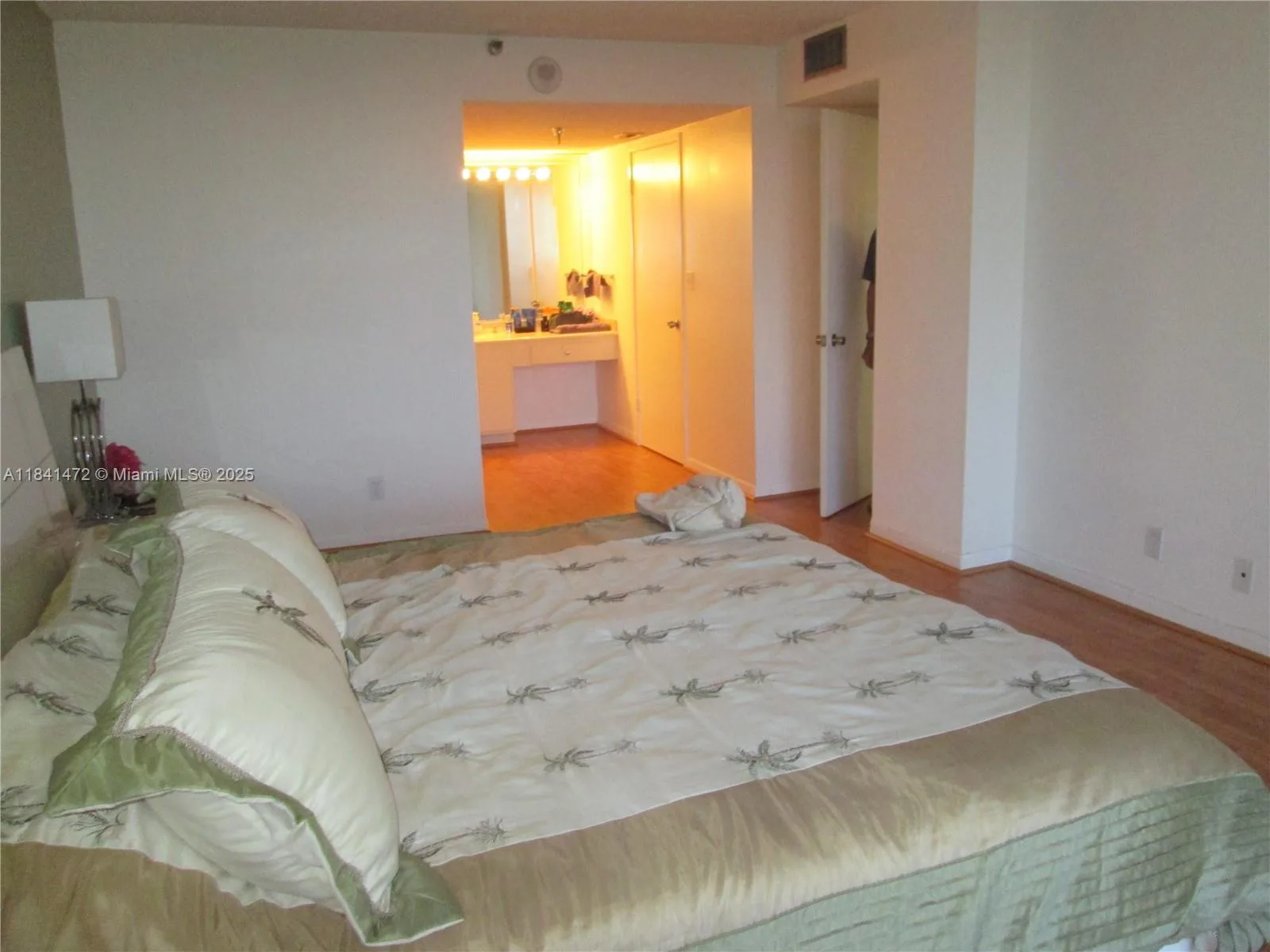 290 174th St # 408, Sunny Isles Beach, FL 33160 photo 12