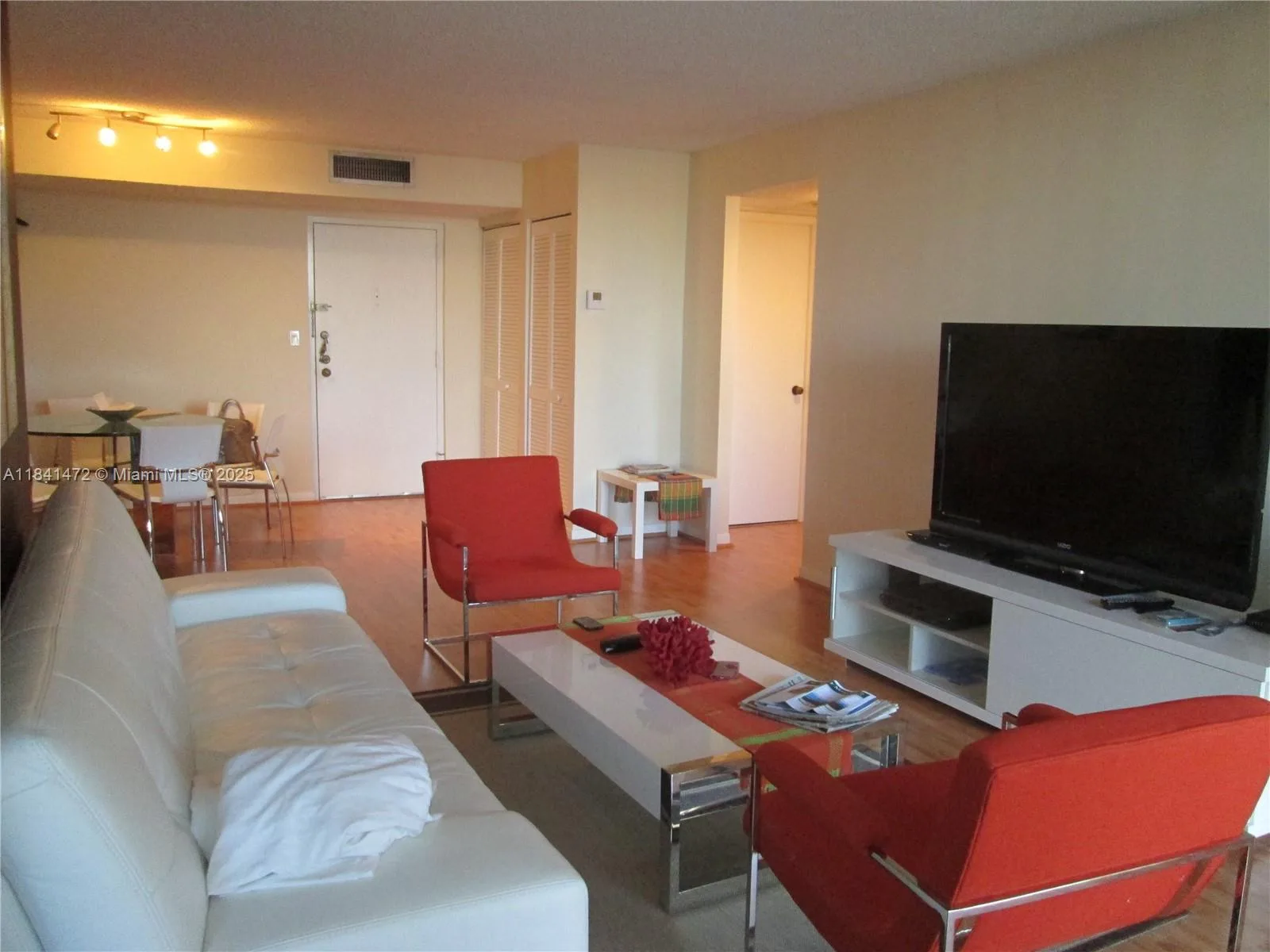 290 174th St # 408, Sunny Isles Beach, FL 33160 photo 6