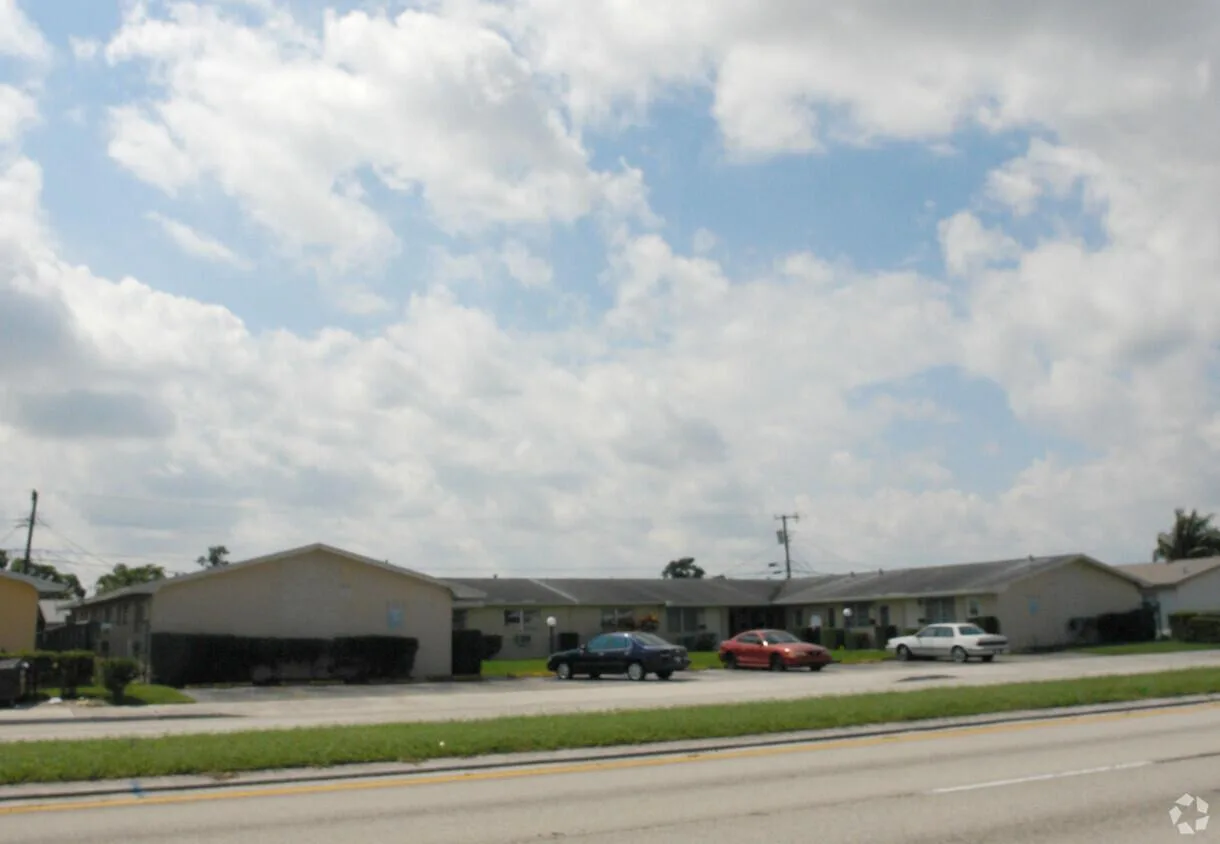 7624 Pembroke Road # C, Miramar, FL 33023