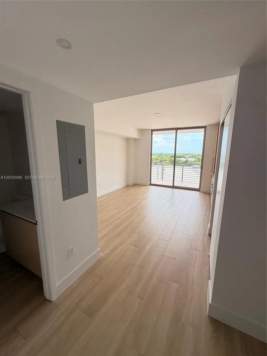 90 NE 32 STREET # 823, Miami, FL 33137 photo 3
