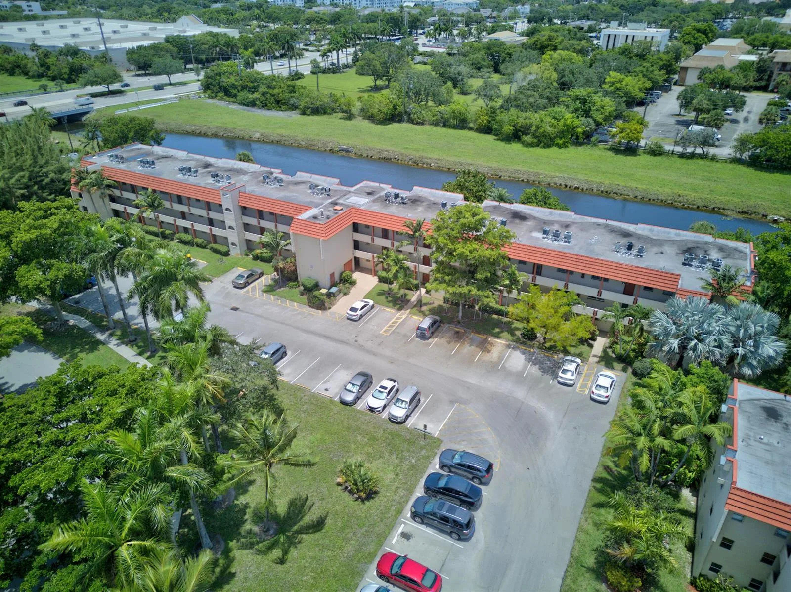 8101 N Sunrise Lakes Drive N # 112, Sunrise, FL 33322