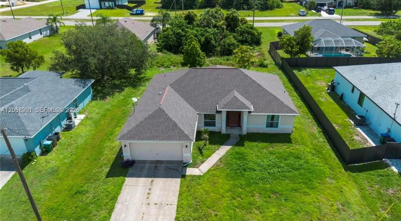 4129 NE 19TH PL, Cape Coral, FL 33909