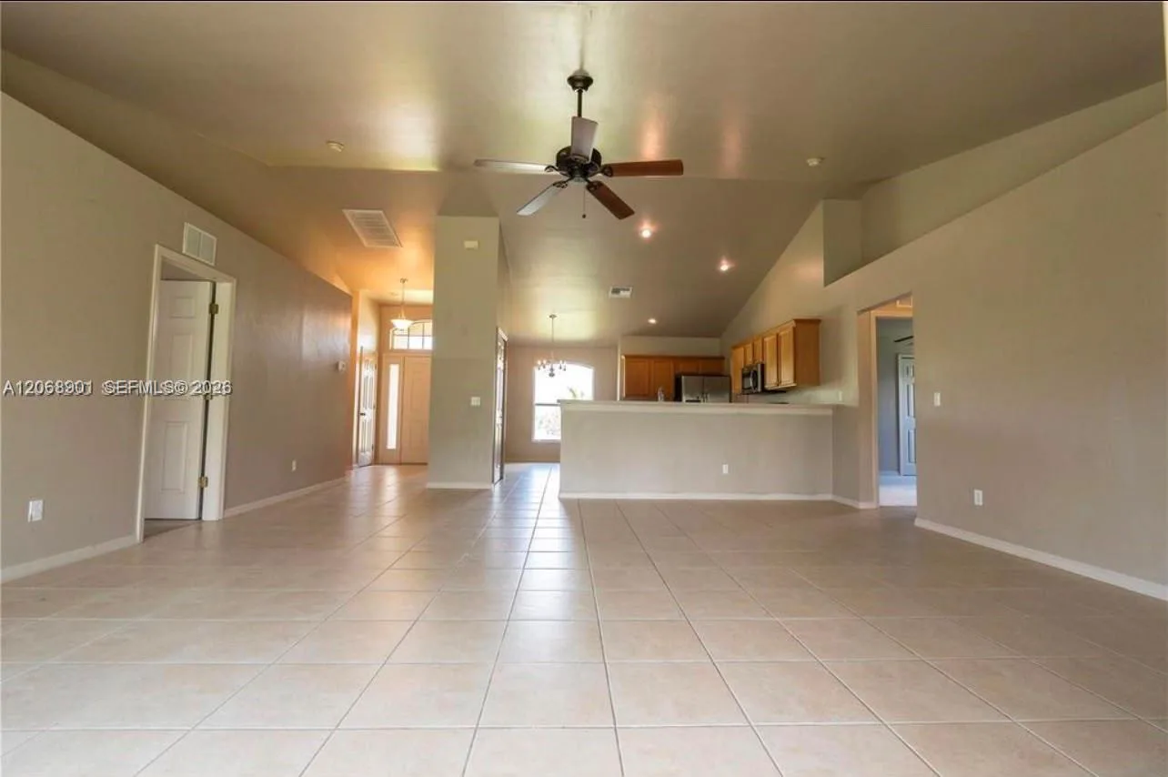 4129 NE 19TH PL, Cape Coral, FL 33909 photo 4