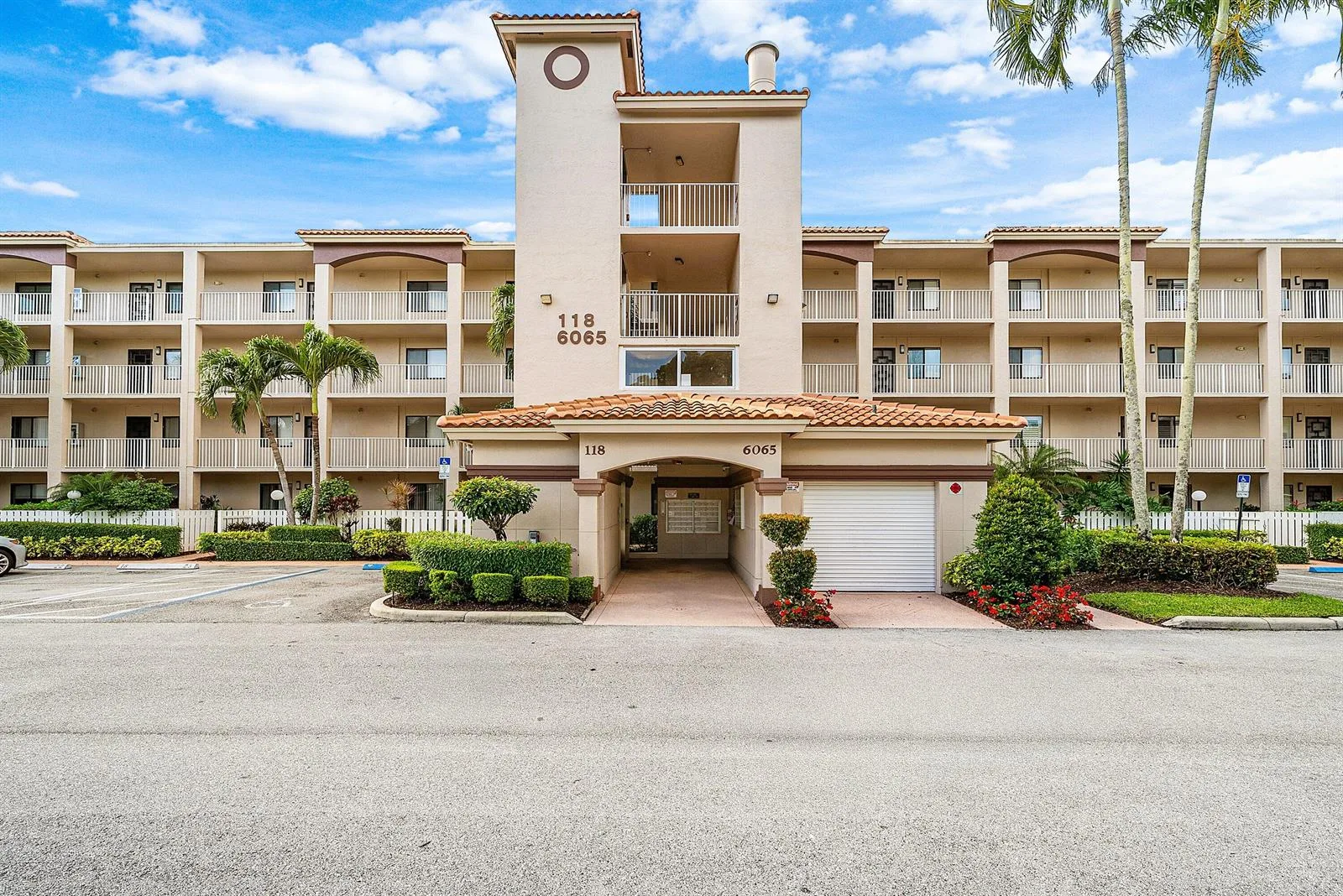 6065 Pointe Regal Circle, Delray Beach, FL 33484