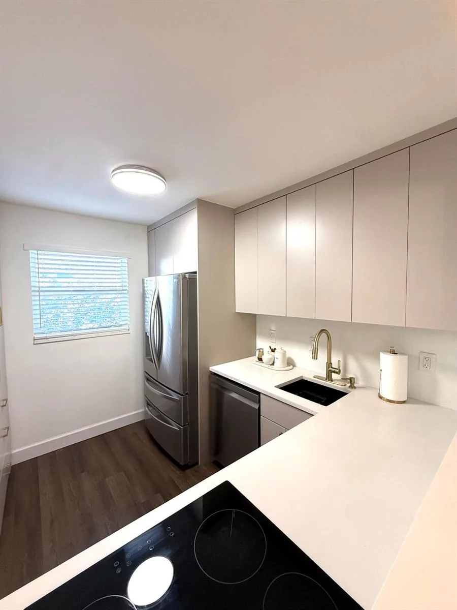 3170 Holiday Springs Boulevard # 304, Margate, FL 33063