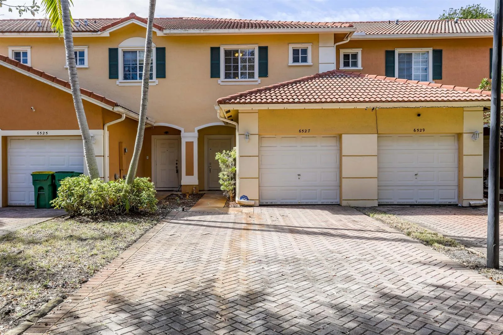 6527 Catalina Lane, Tamarac, FL 33321