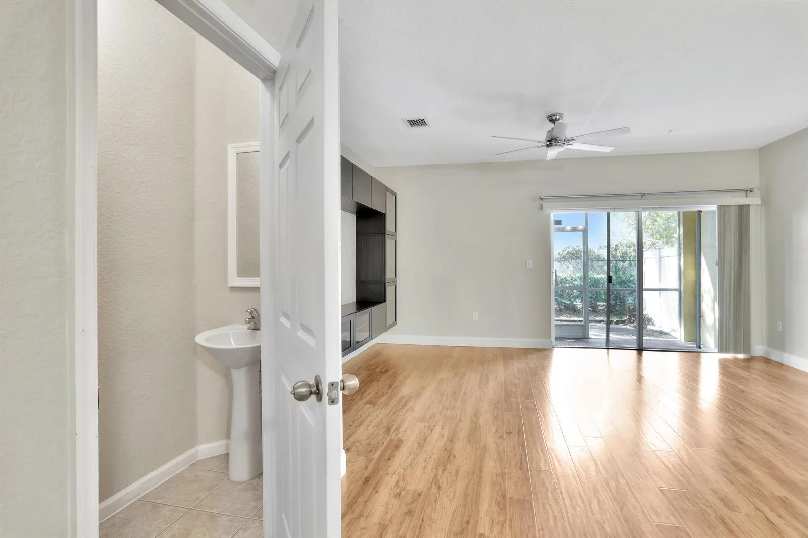 6527 Catalina Lane, Tamarac, FL 33321 photo 10