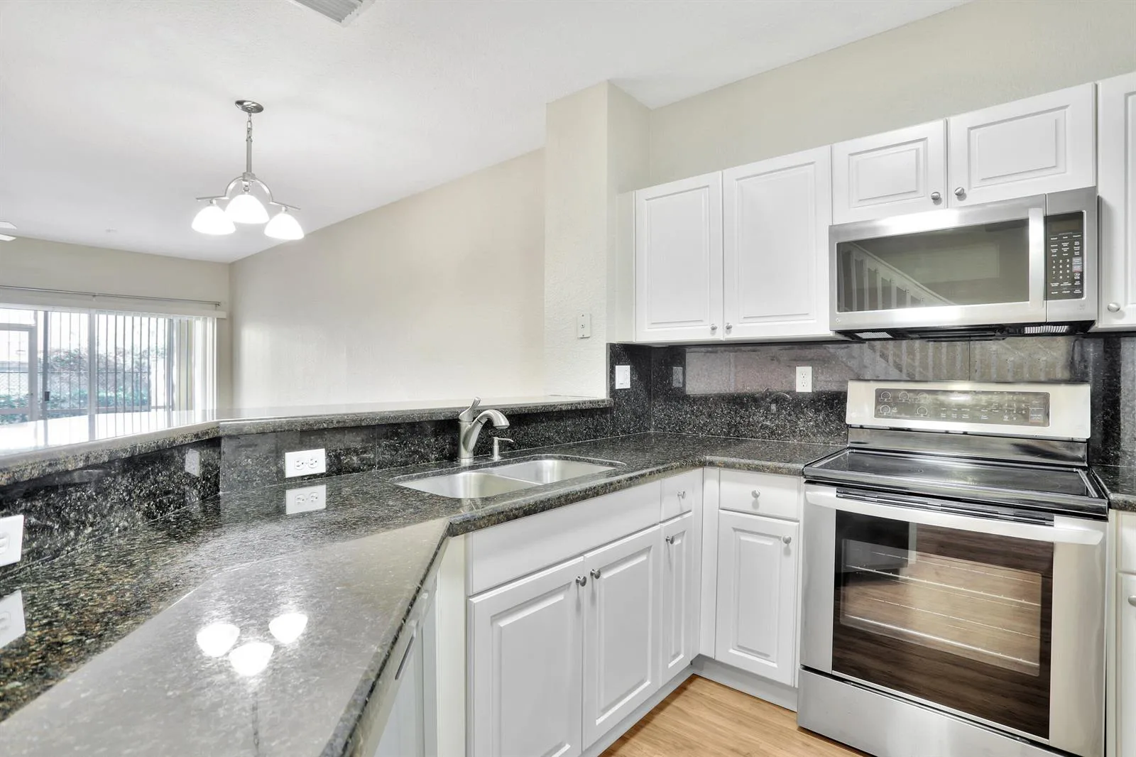 6527 Catalina Lane, Tamarac, FL 33321 photo 8