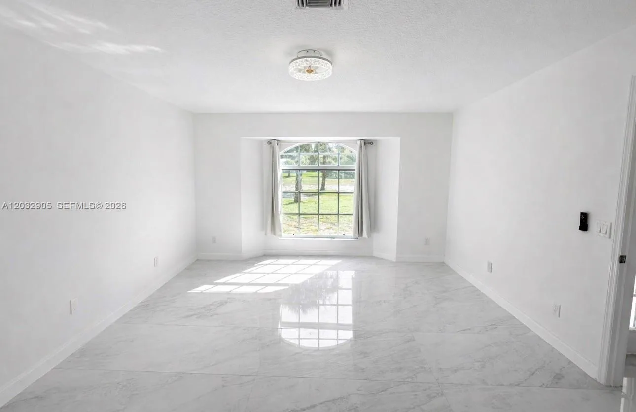 5513 Palmetto Dr, Fort Pierce, FL 34982 photo 6
