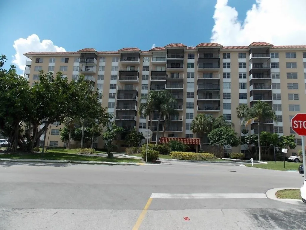 4174 Inverrary Drive # 702, Lauderhill, FL 33319