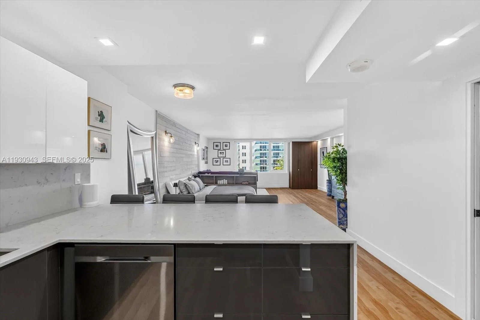 2301 Collins Ave # 714, Miami Beach, FL 33139 photo 9