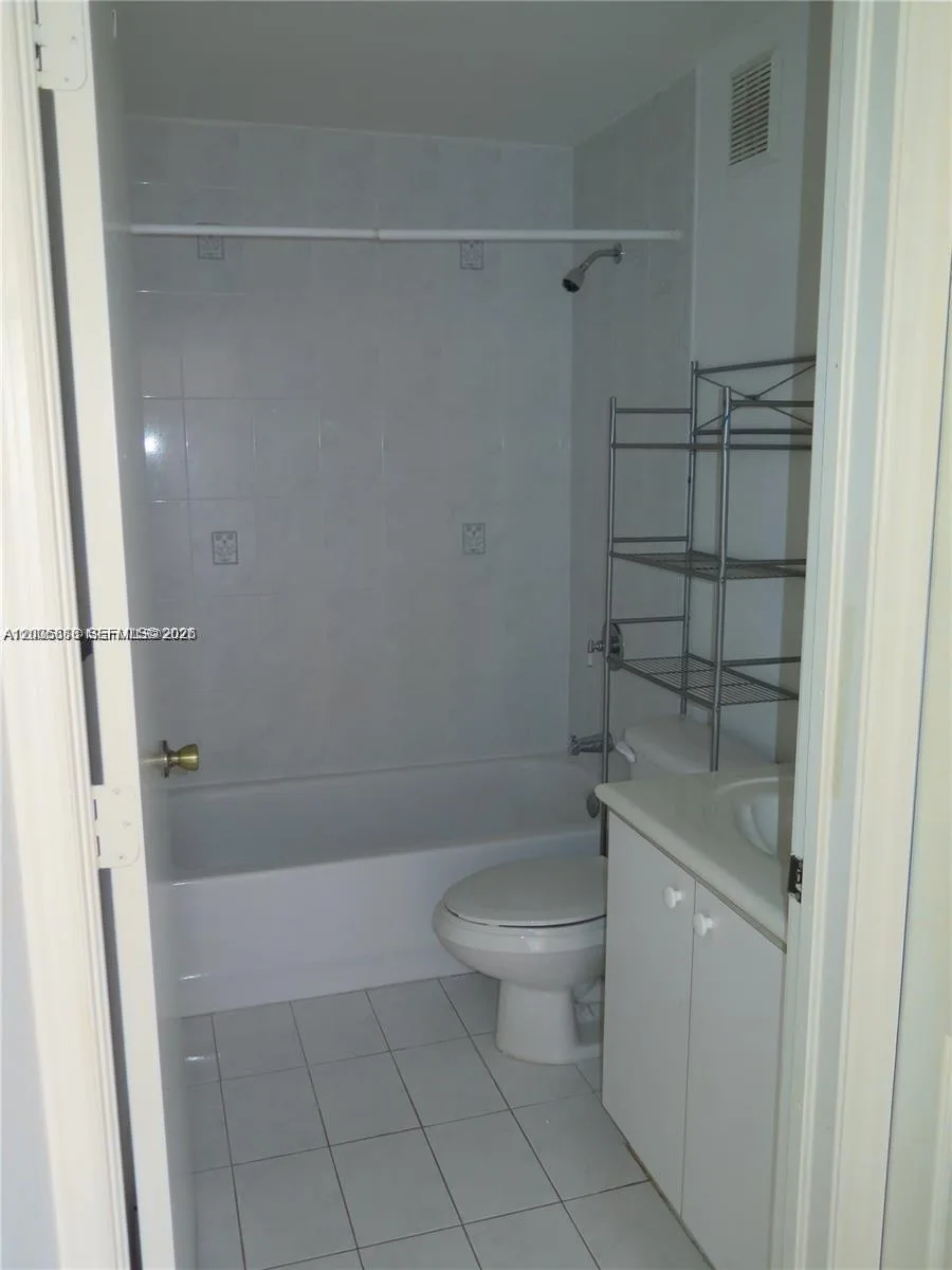 6202 NW 116th Pl # 443, Doral, FL 33178 photo 10