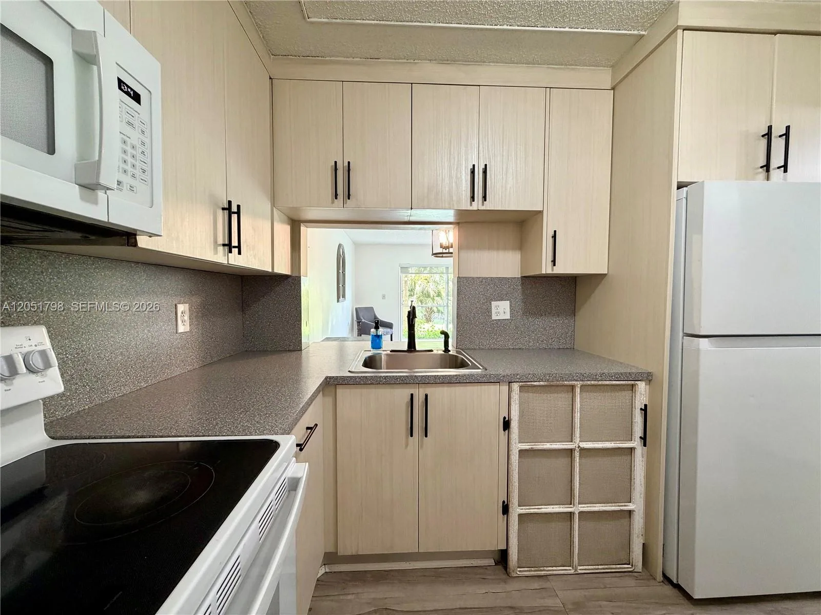 17000 NW 67th Ave # 130, Hialeah, FL 33015 photo 6