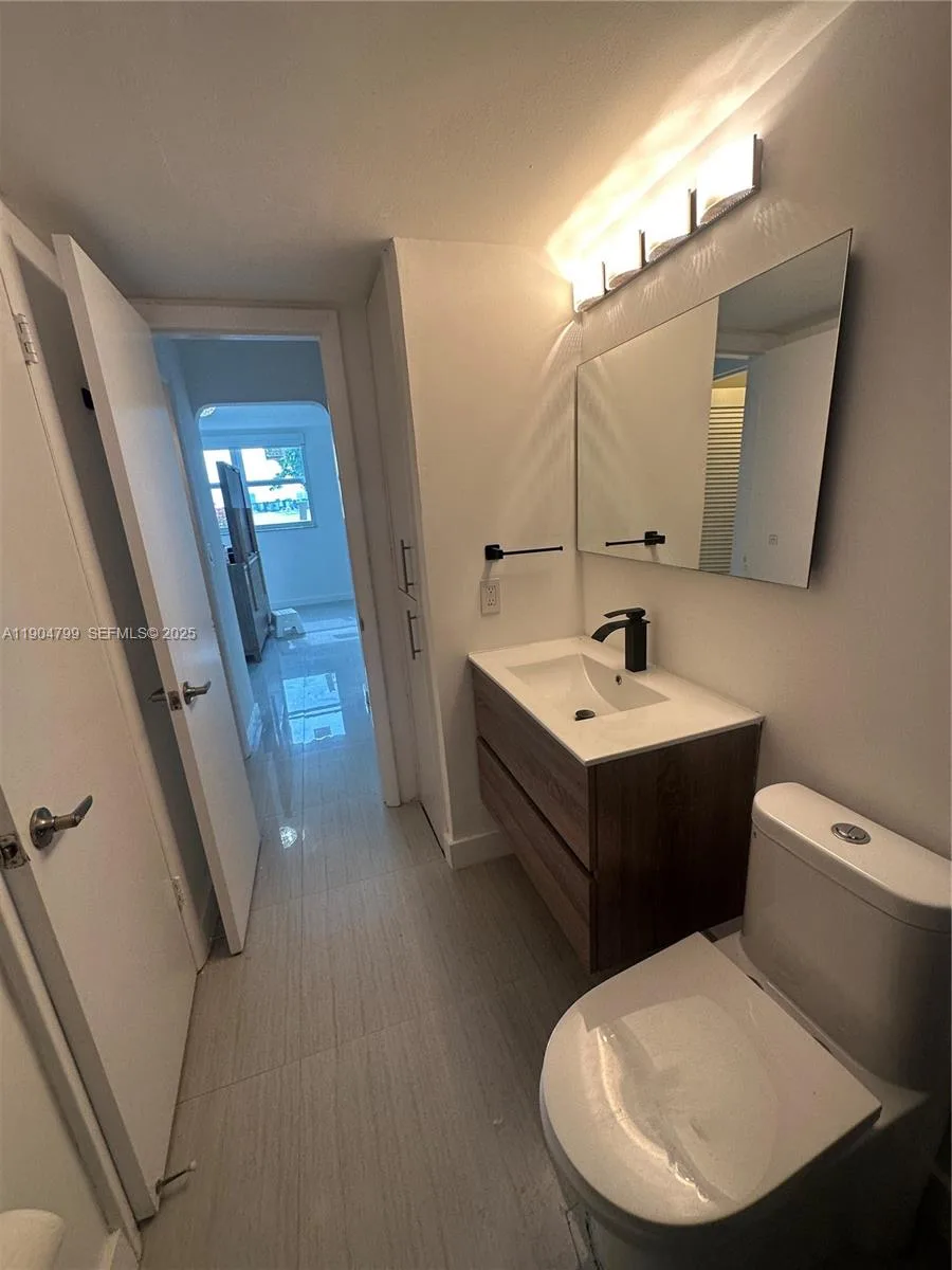 3000 Marcos Dr # P108, Aventura, FL 33160 photo 10