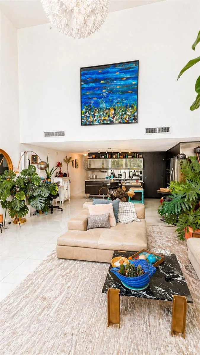 6000 Collins Ave # 515, Miami Beach, FL 33140 photo 3