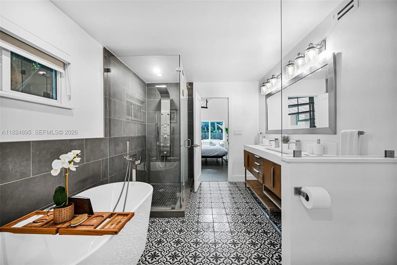 150 NE 50 # A, Miami, FL 33137 photo 13