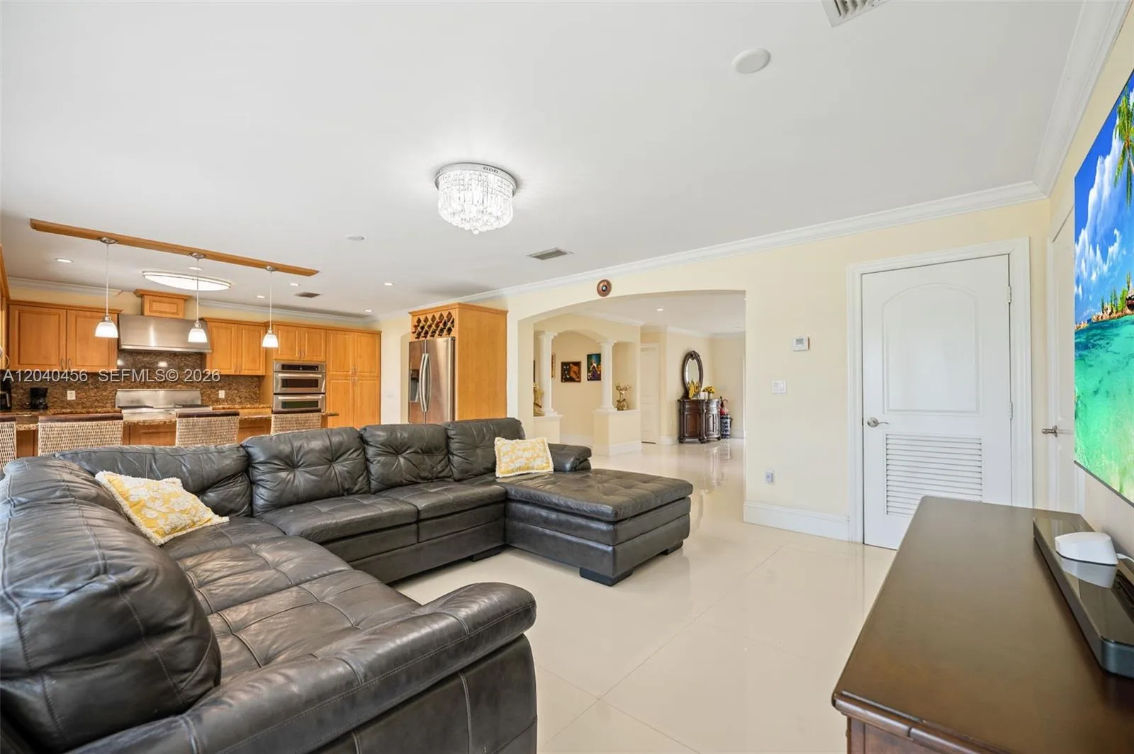 6185 W 10th Ave, Hialeah, FL 33012 photo 8
