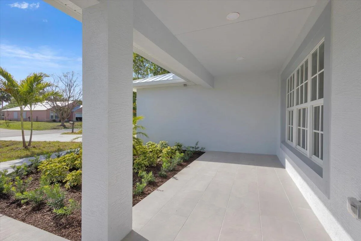 3393 NW 38th Avenue, Okeechobee, FL 34972 photo 4