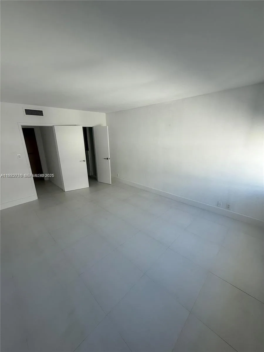 1200 West Ave # 1520, Miami Beach, FL 33139 photo 3