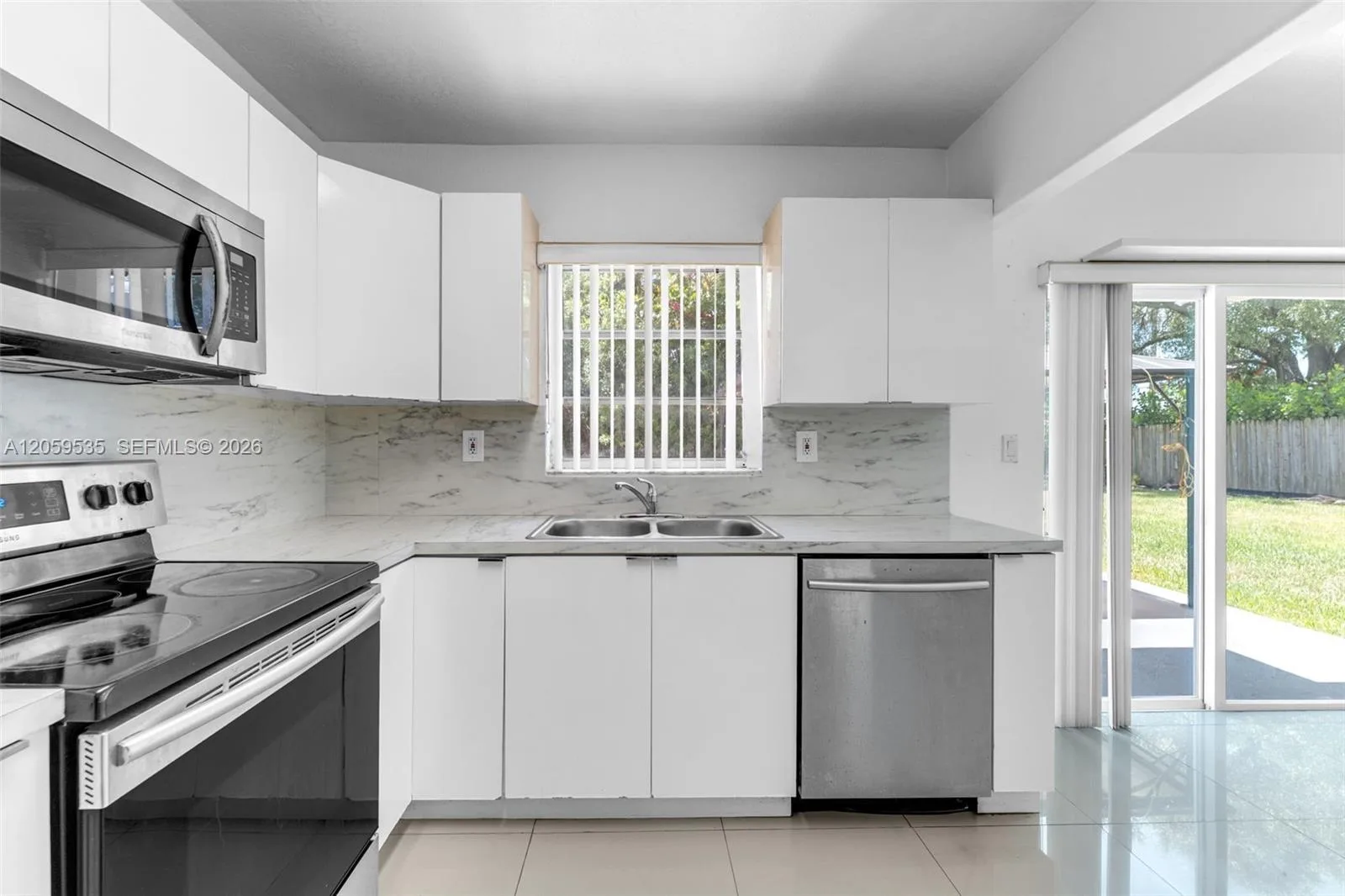 15543 SW 107th Ct, Miami, FL 33157 photo 8