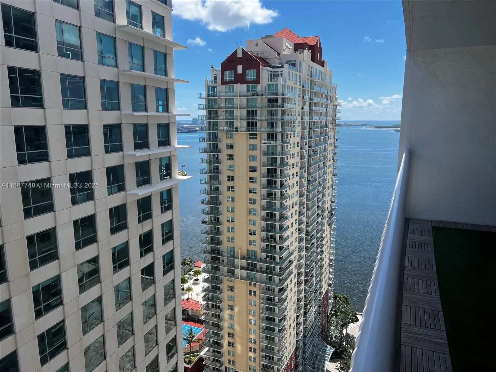 1200 Brickell Bay Dr # 3414, Miami, FL 33131
