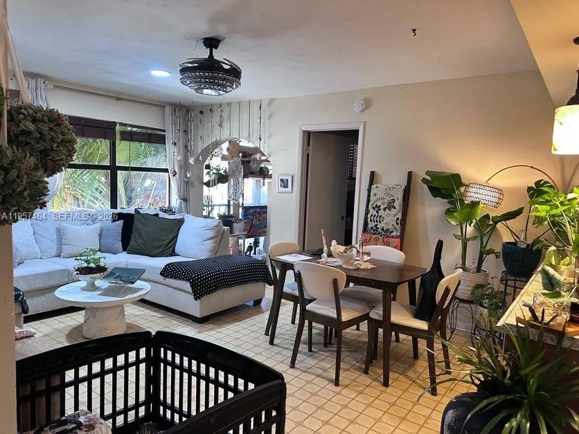 2480 W 67th Pl # 23-12, Hialeah, FL 33016 photo 11