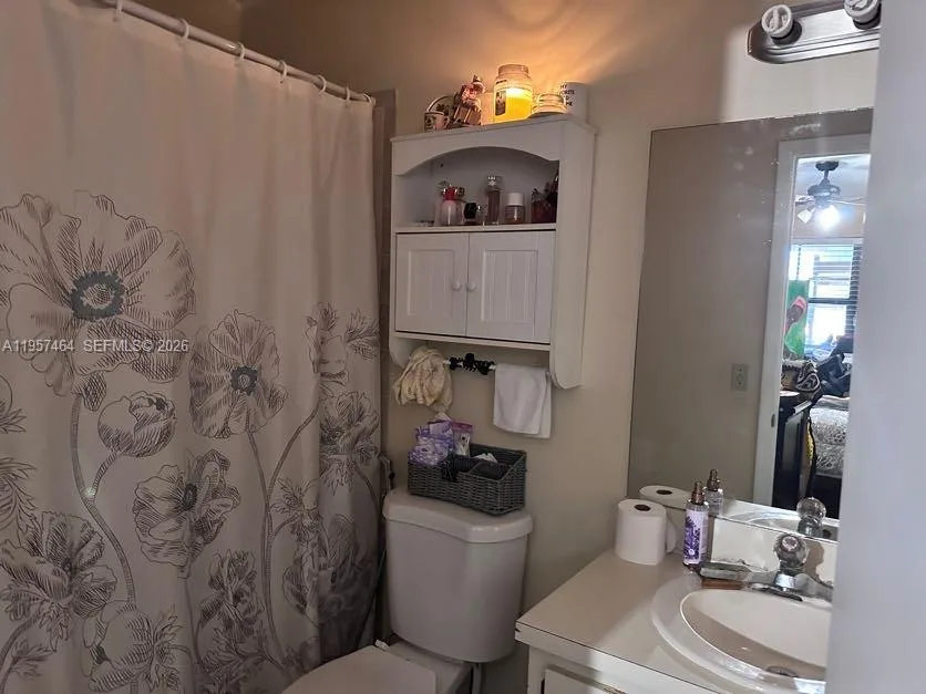 2480 W 67th Pl # 23-12, Hialeah, FL 33016 photo 9