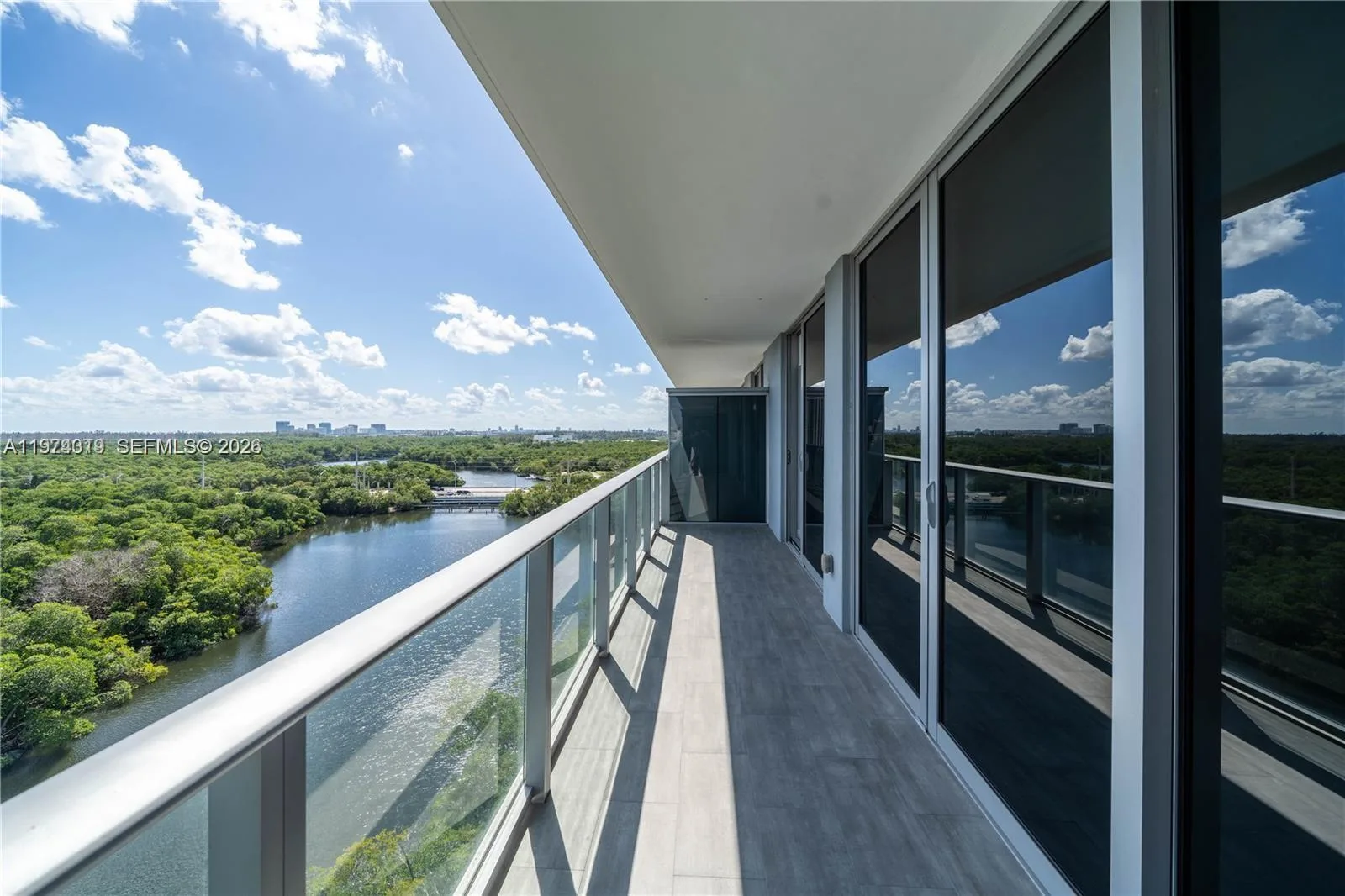 16385 Biscayne Blvd # 1120, North Miami Beach, FL 33160 photo 4