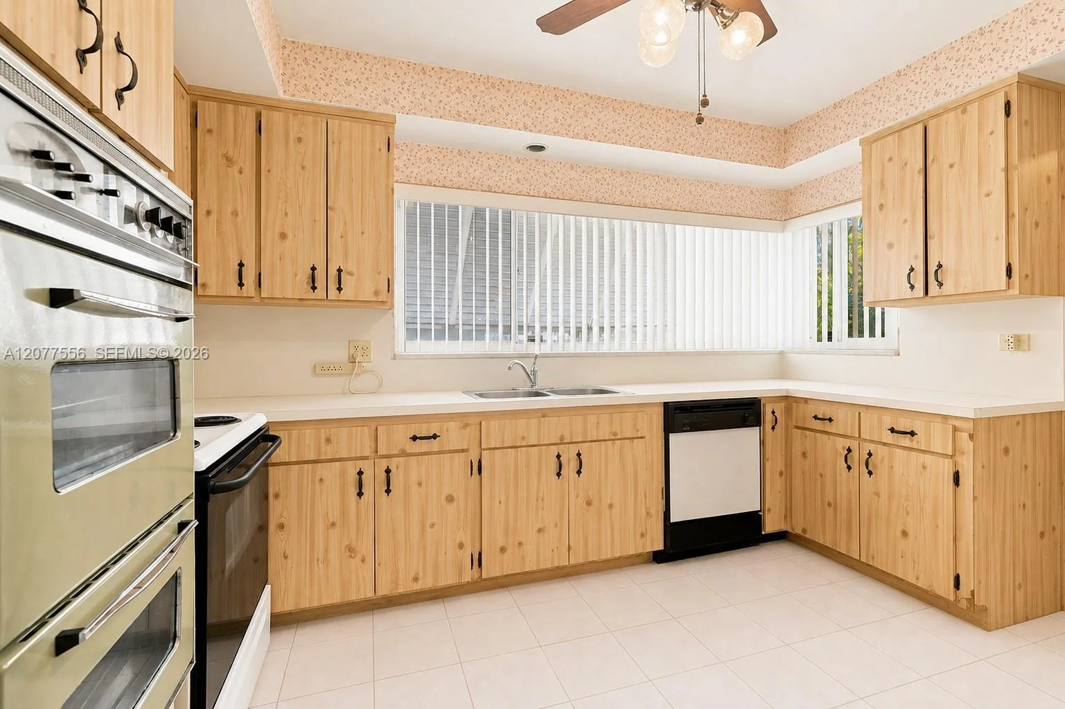 425 S 15th Ave, Hollywood, FL 33020 photo 12