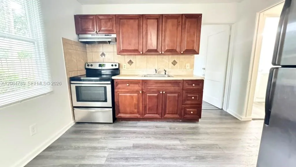 605 S J St # 2, Lake Worth, FL 33460 photo 3