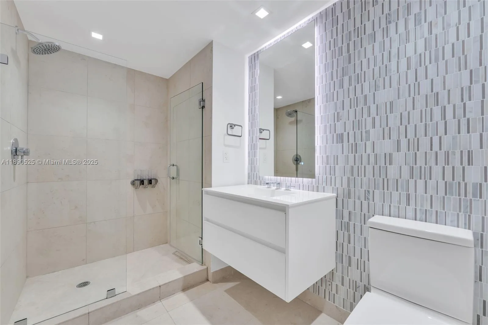 465 Brickell Ave # 4201, Miami, FL 33131 photo 11