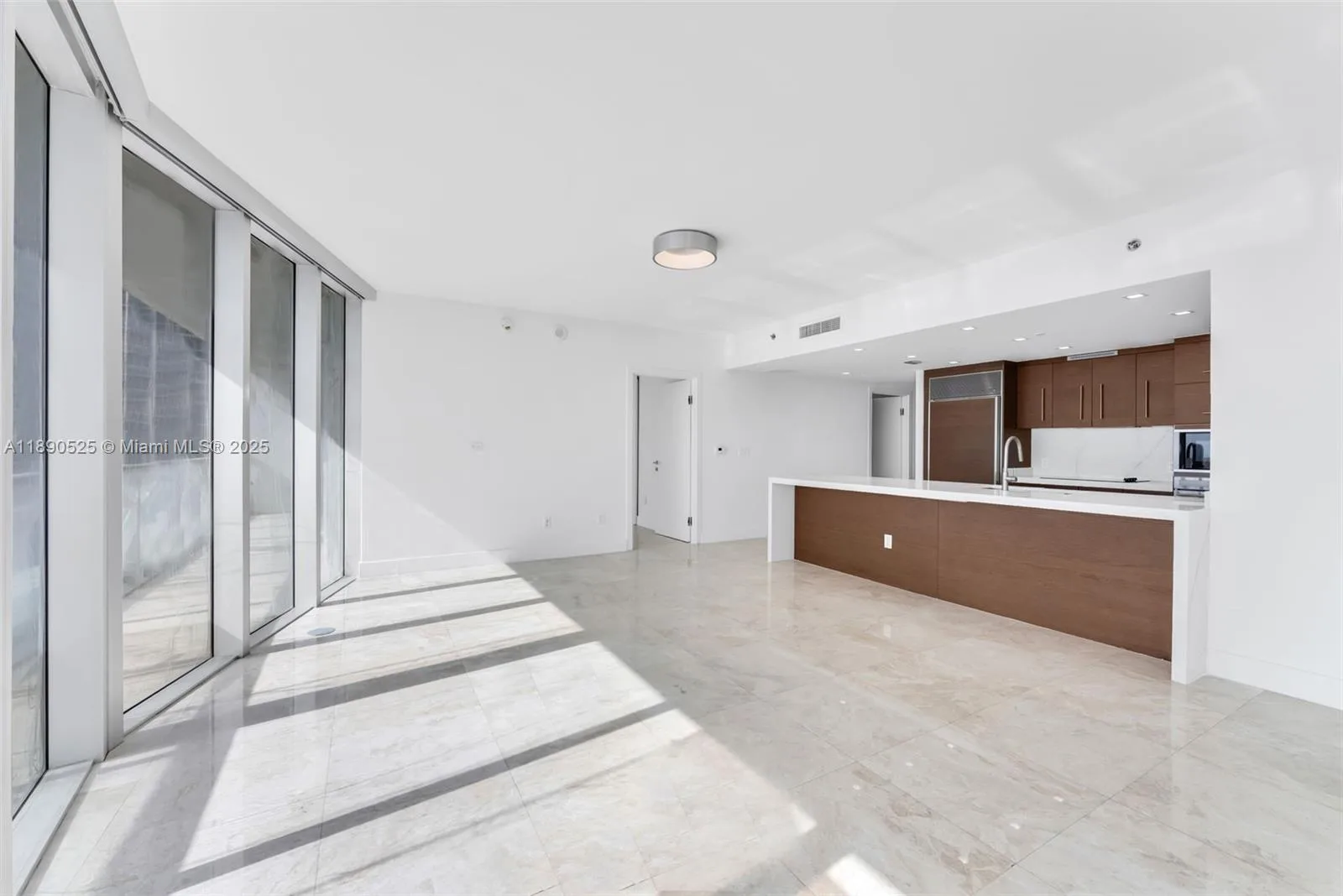 465 Brickell Ave # 4201, Miami, FL 33131 photo 2