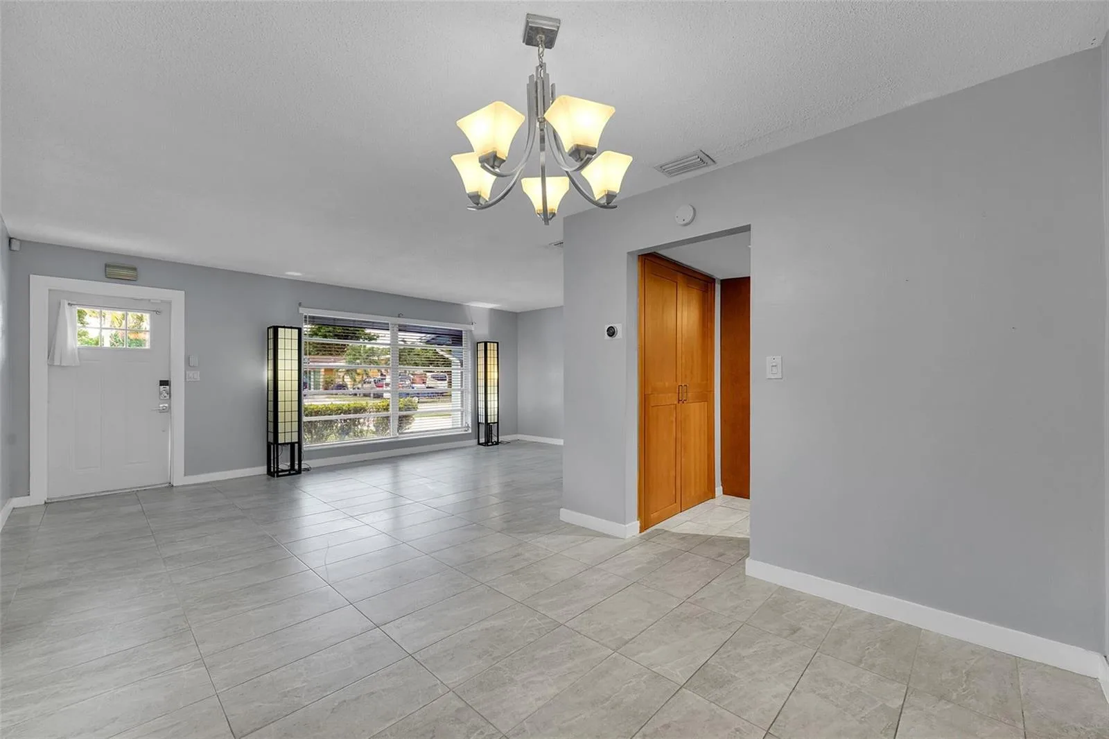 6501 NW 24th Court, Sunrise, FL 33313 photo 4