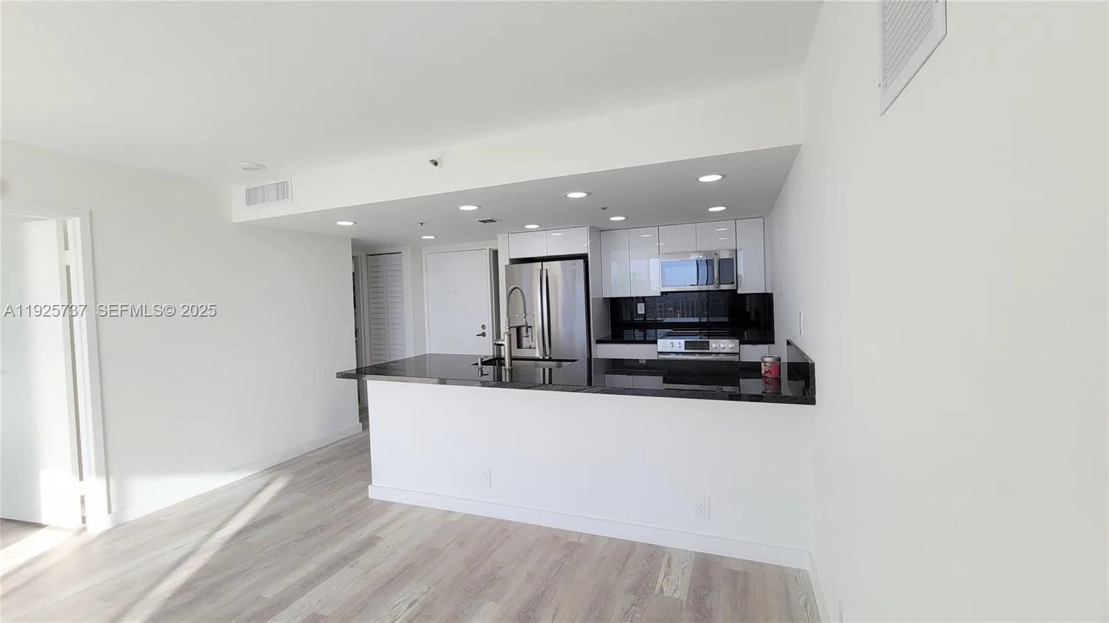 7601 E Treasure Dr # 2103, North Bay Village, FL 33141 photo 2